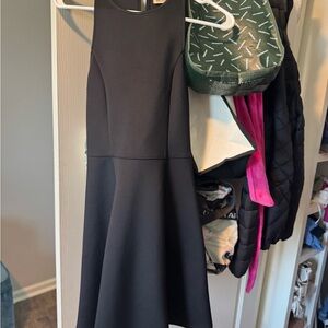 Elegant Black Sleeveless Dress